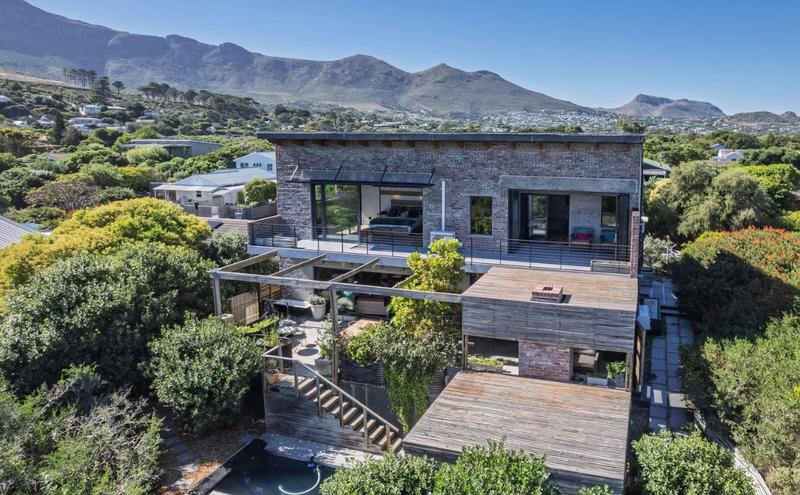3 Bedroom Property for Sale in Noordhoek Western Cape